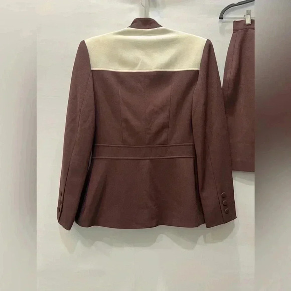 Expressions Brown Zip Front Skirt Suit Size 6 - Picture 8 of 12